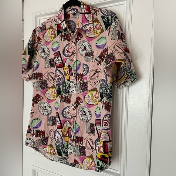 Eclectic Pink Multicolored Alcohol Labels Fun Colorful Casual Button Down Large - Picture 3 of 7